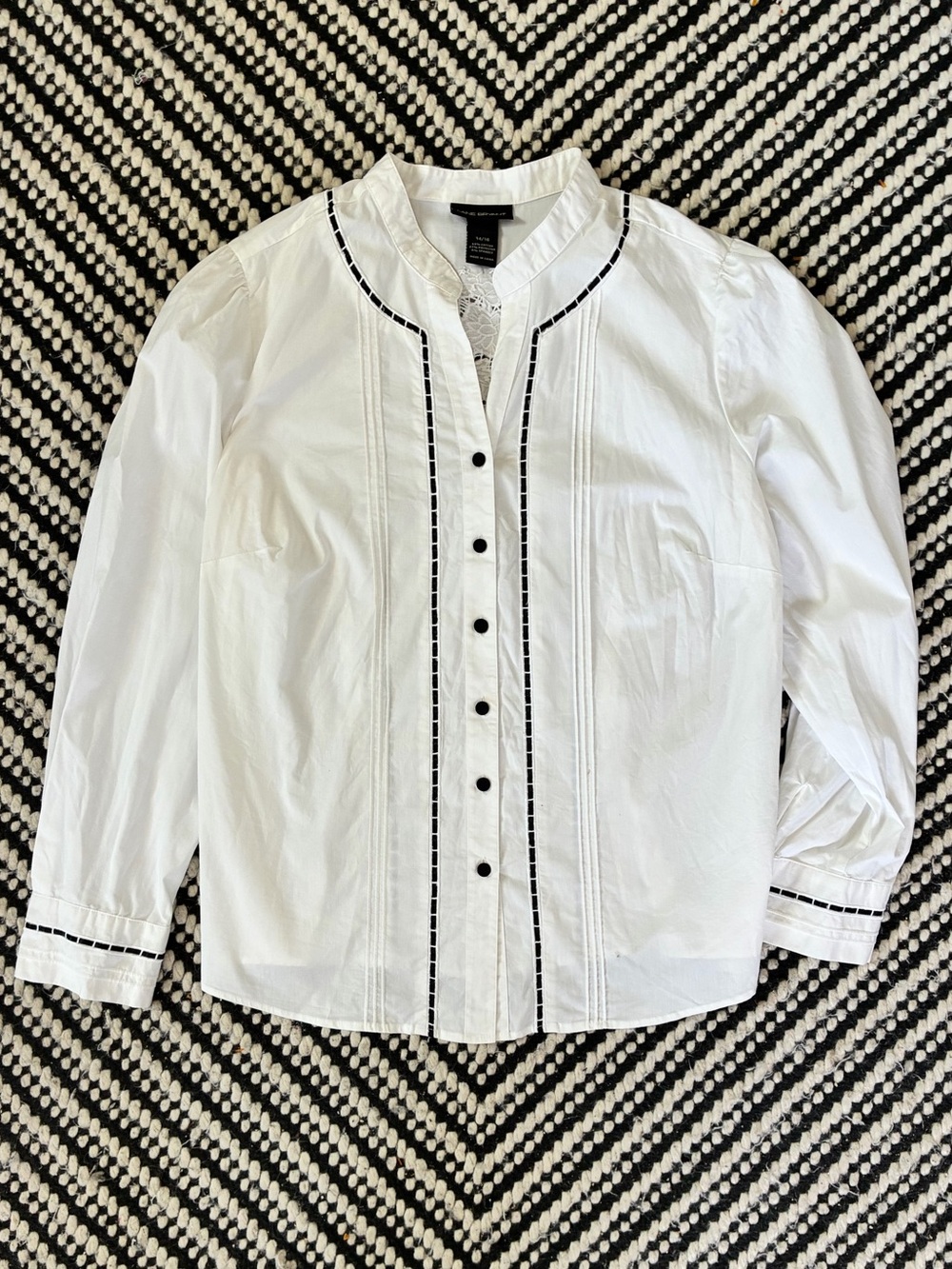 Lane Bryant White Lace Back Pintuck Button Down Blouse Top 14/16 neutral Casual